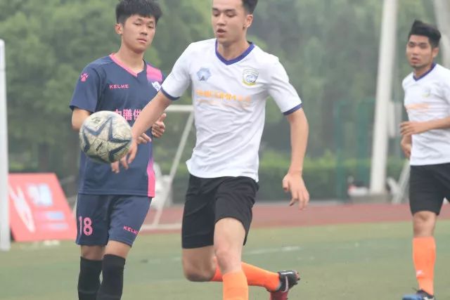 两场热身赛给了中国男篮答案，那就是：青春班底“郭士强，果然是强啊
